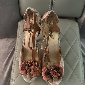 Gently worn size 9